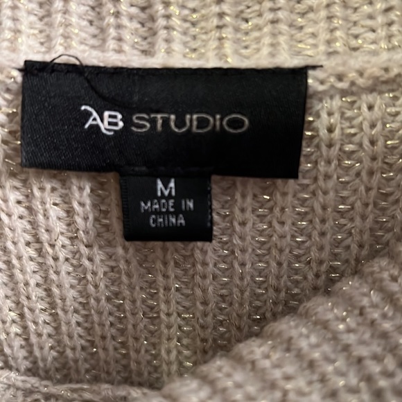 AB Studio medium sweater- shimmery - Picture 2 of 3